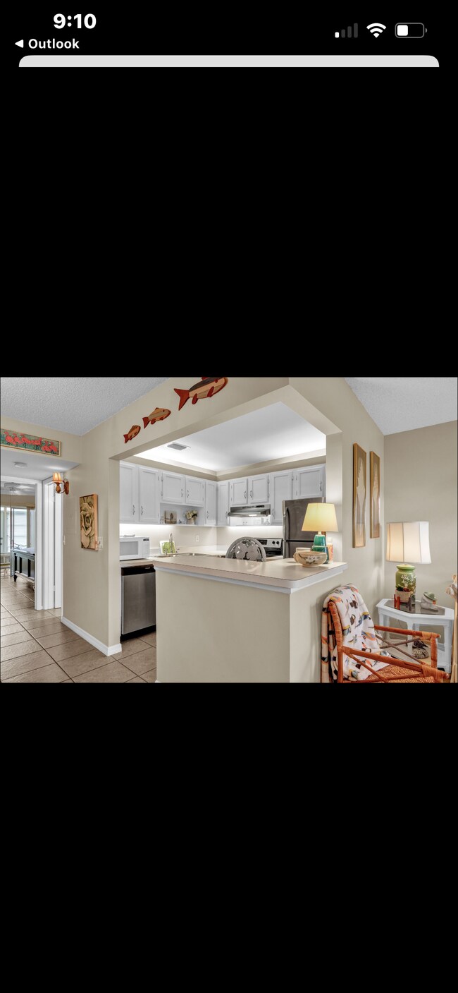 Primary Photo - 84 Crooked Tree Ln