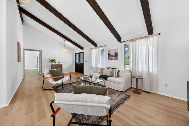 Building Photo - 2019 Cedarmill Dr