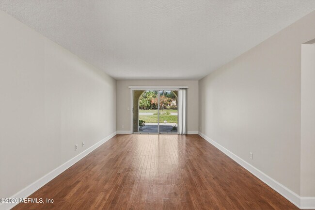 Building Photo - 1757 El Camino Rd