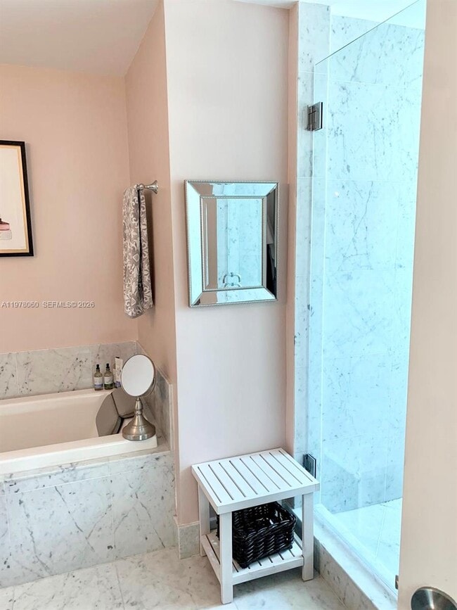 Building Photo - 253 NE 2nd St