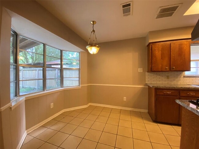 Building Photo - 16202 Rill Ln