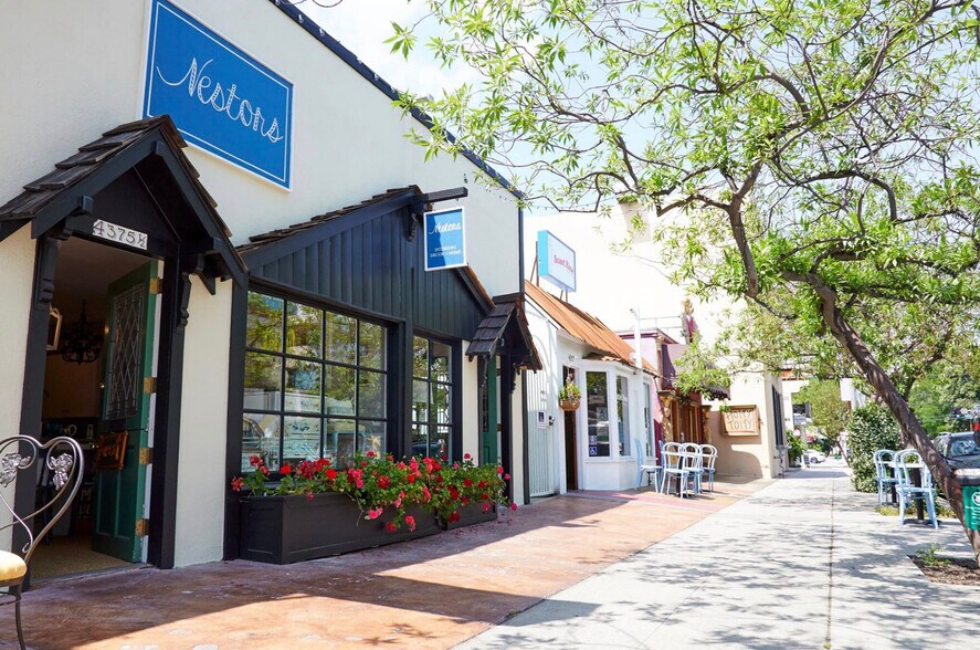 Tujunga village - 4244 Tujunga Ave