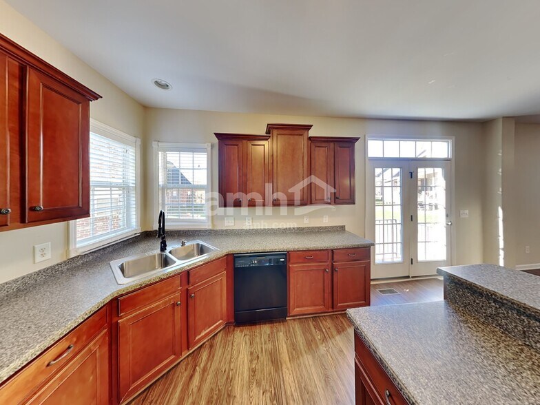 Building Photo - 116 Ruland Cir