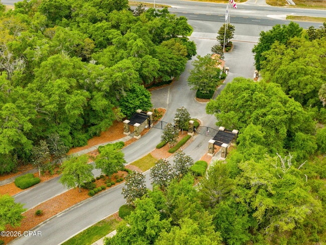 Building Photo - 114 Lake Merial Trail