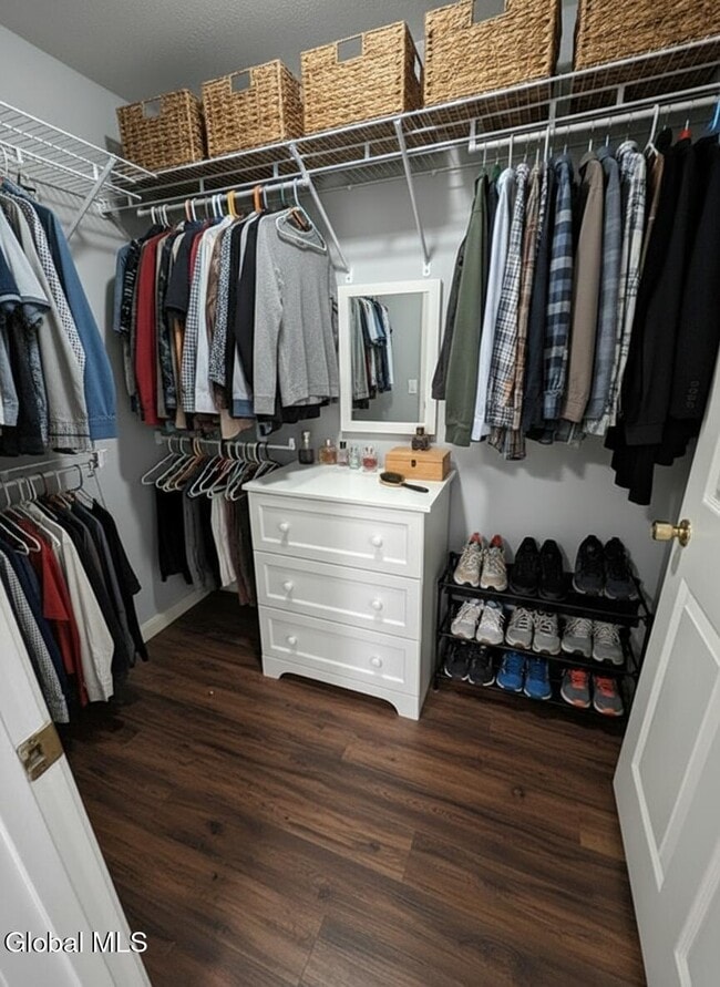 Building Photo - 603 1st St