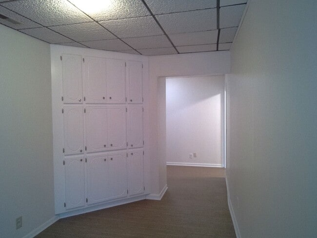 Building Photo - 700 S 4th St