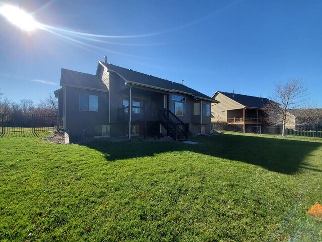 Building Photo - Pristine luxury Home in North Andover Neig...