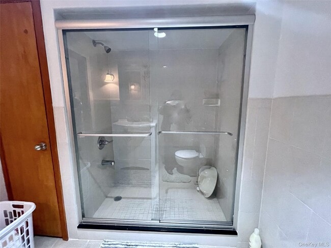 Building Photo - 169 Old Mamaroneck Rd