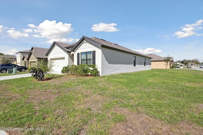 Building Photo - 560 Lumber Jack Pl
