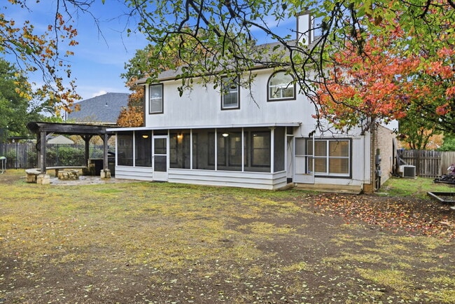 Building Photo - Modern Living Near UTSA/USAA: Quiet Cul-de-Sac with BONUS Space