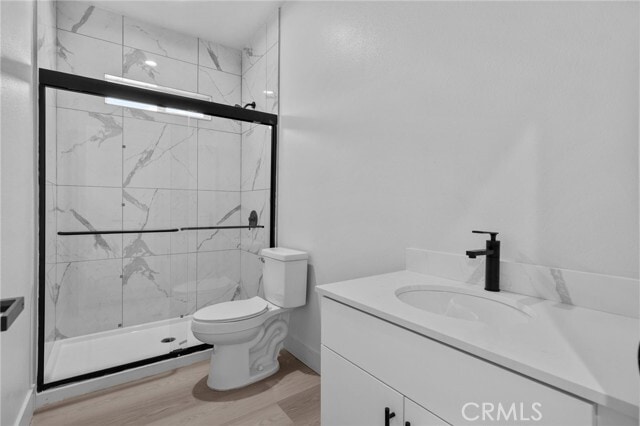 Building Photo - 15931 Los Cedros Ave