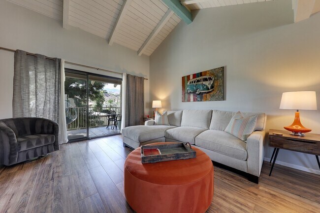 Building Photo - Gorgeous Paradise in South Palm Springs