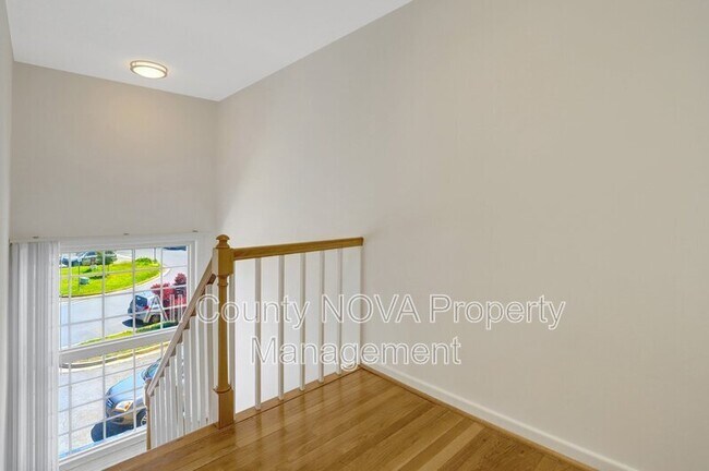 Building Photo - 3353 Ardley Ct