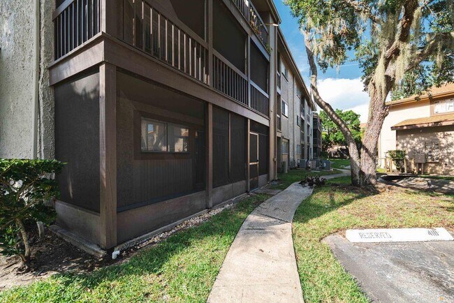 Building Photo - 6312 Newtown Cir