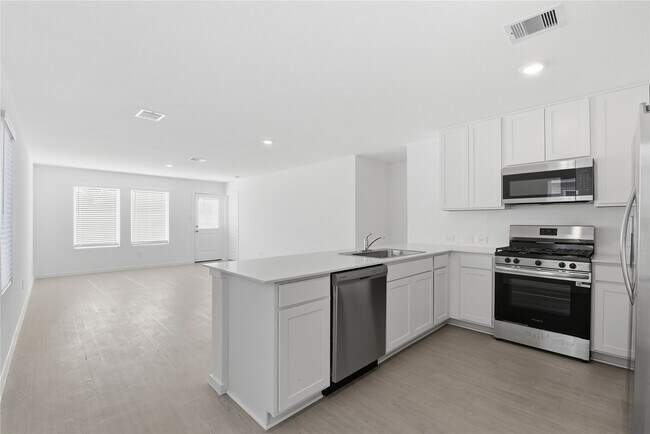 Building Photo - 2631 Lantana Spring Rd