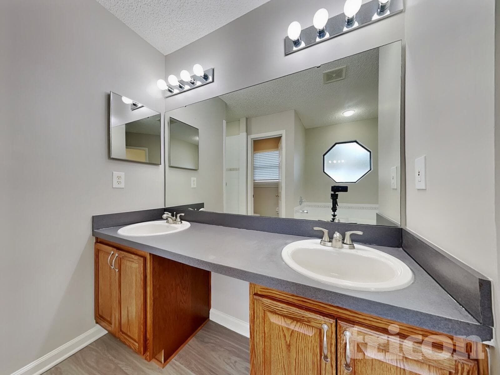 Building Photo - 5357 Whitecastle Ct