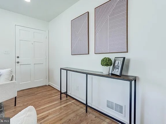 Building Photo - 302 Harris Rd