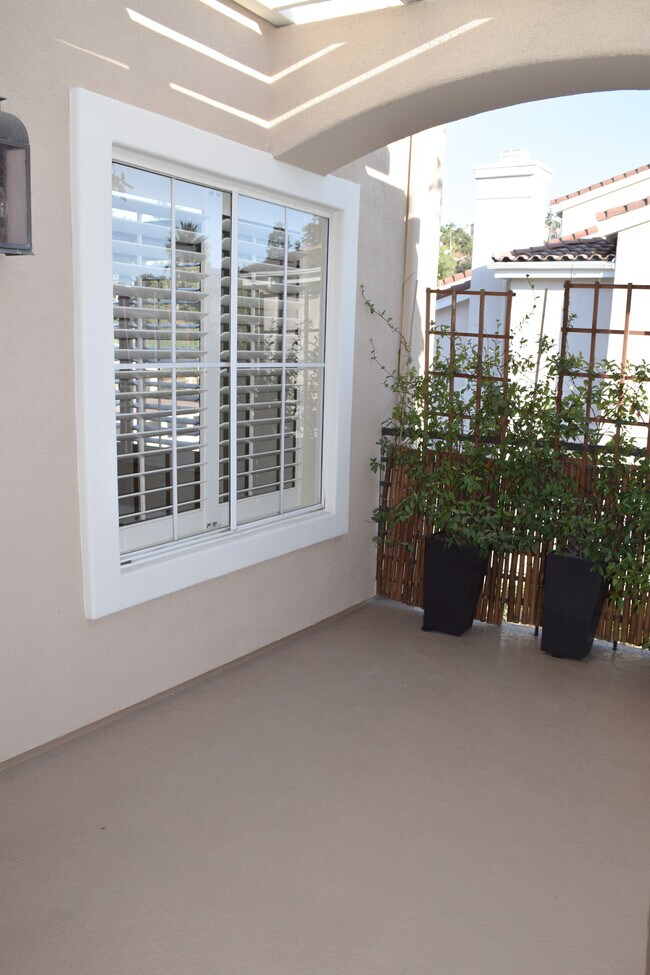 Building Photo - 24537 El Sorrento