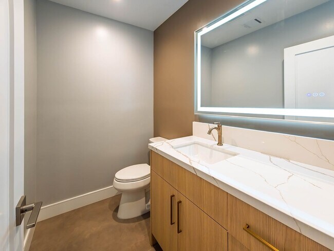 Building Photo - High-End Living Starts Here – Custom Finis...