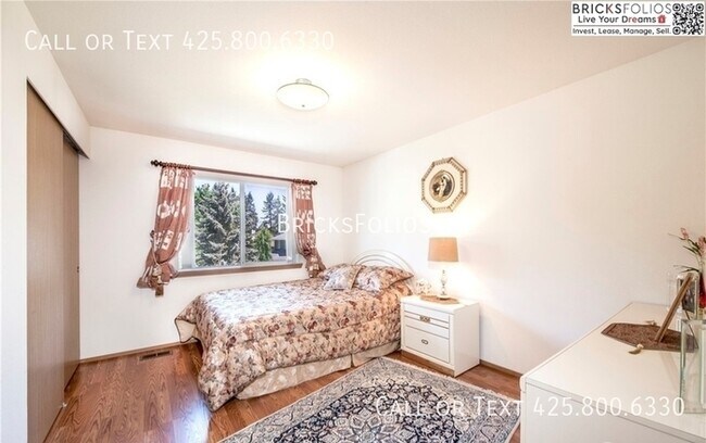 Building Photo - Beautiful Silver Lake Residence in Everett