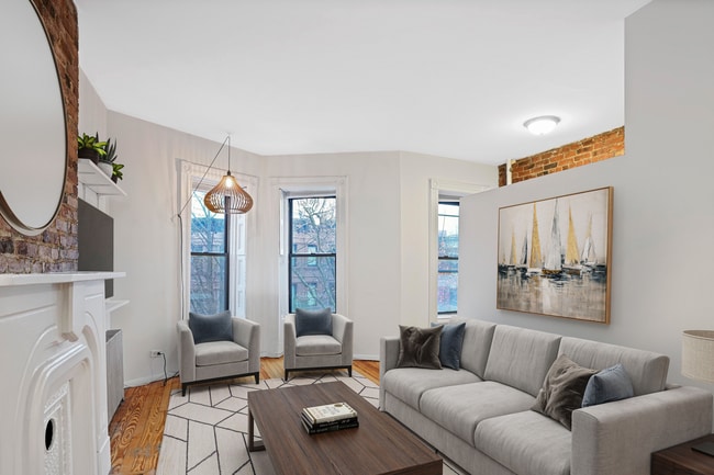 Building Photo - 676 Degraw St