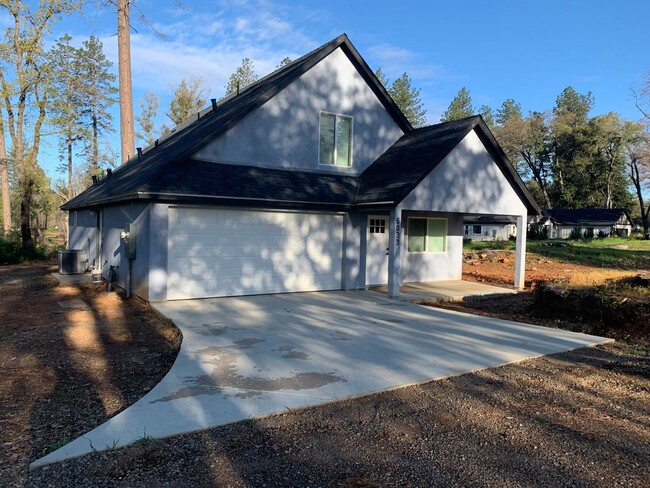 Primary Photo - Mountain escape in Paradise!!