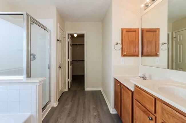 Building Photo - 24514 Kestrel View