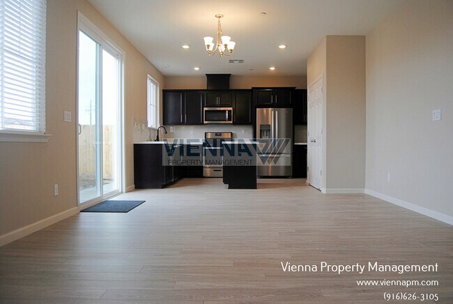Building Photo - 4331 Gentry Wy