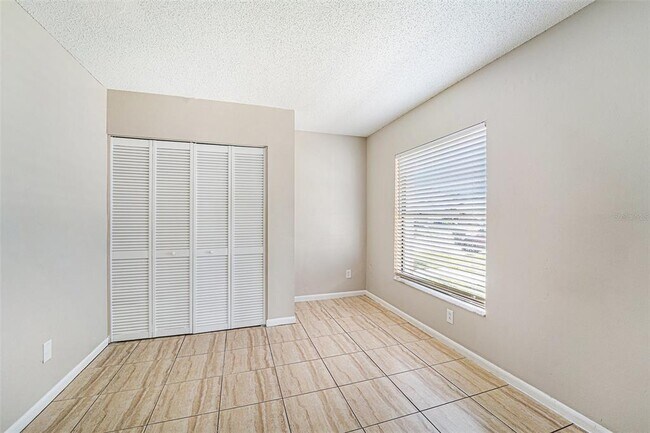 Building Photo - 10315 Fernbrook Ln