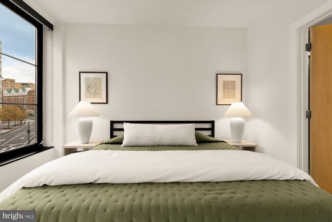 Building Photo - 1133 14th St NW