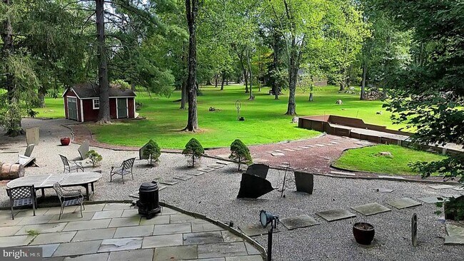 Building Photo - 269 Raymond Rd