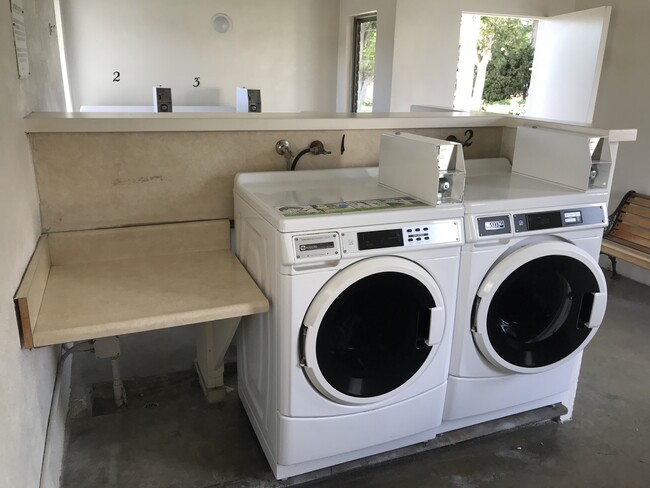 Building Photo - 2119 Via Puerta