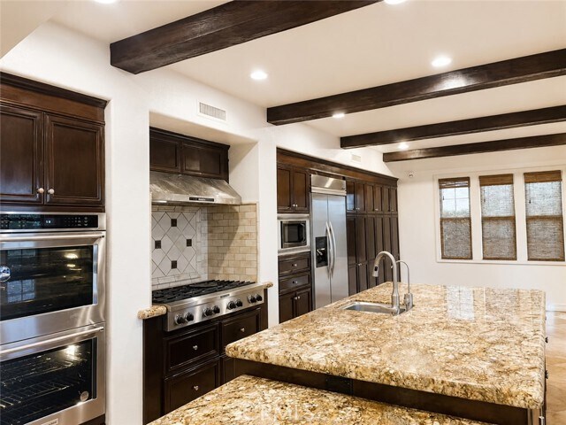 Building Photo - 15 Corte Cabrito
