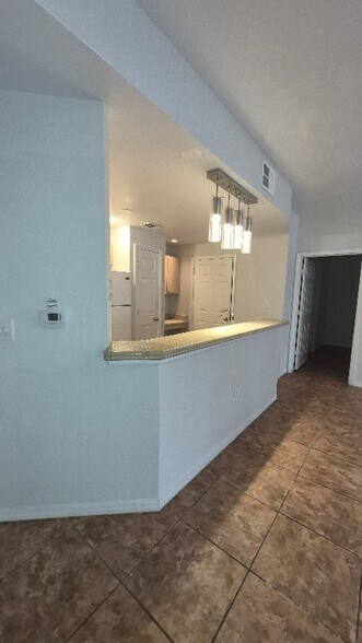 Building Photo - 1990 Erving Cir