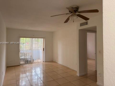 Building Photo - 2400 NW 22nd Ct