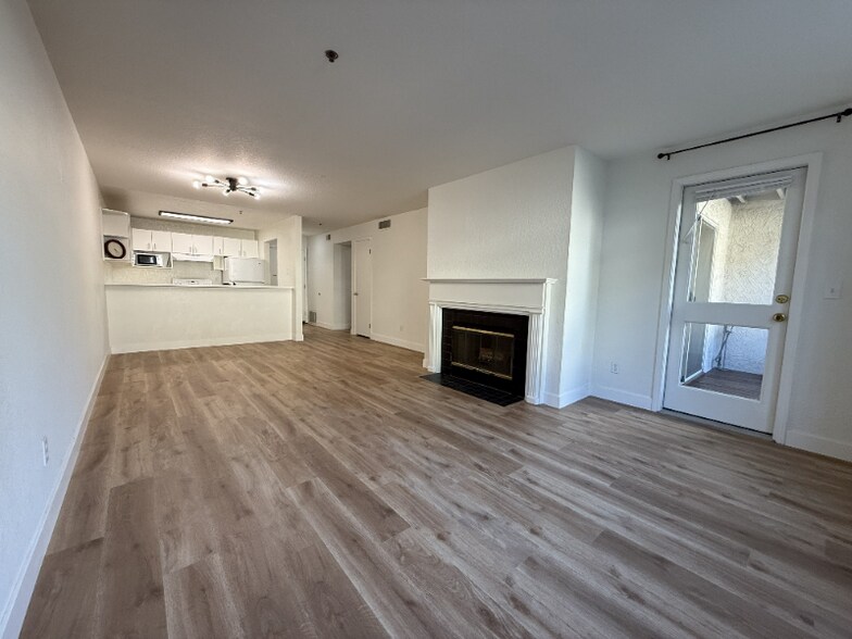 Primary Photo - 535 Pierce St