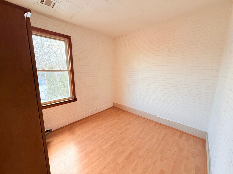 Building Photo - 71 Passaic St