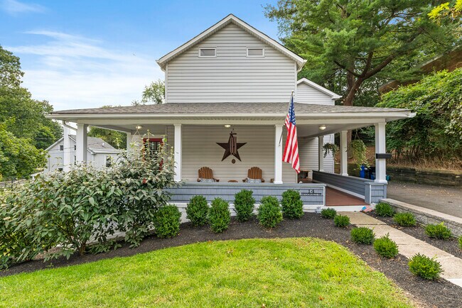 Building Photo - 14 Mc Donald St