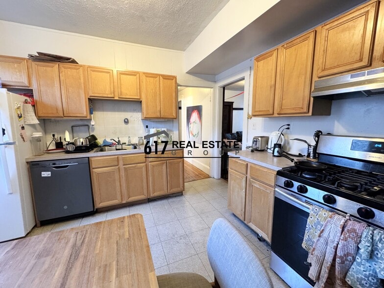 Building Photo - 7 Gardner Terrace