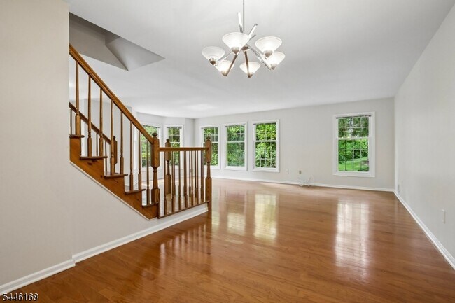 Building Photo - 85 Laurelwood Ct