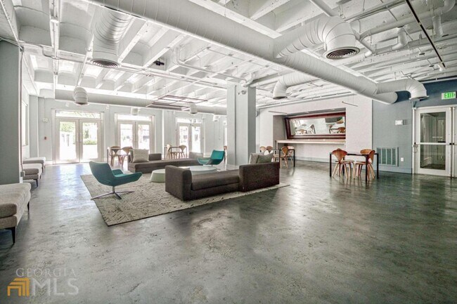Building Photo - 805 Peachtree St NE