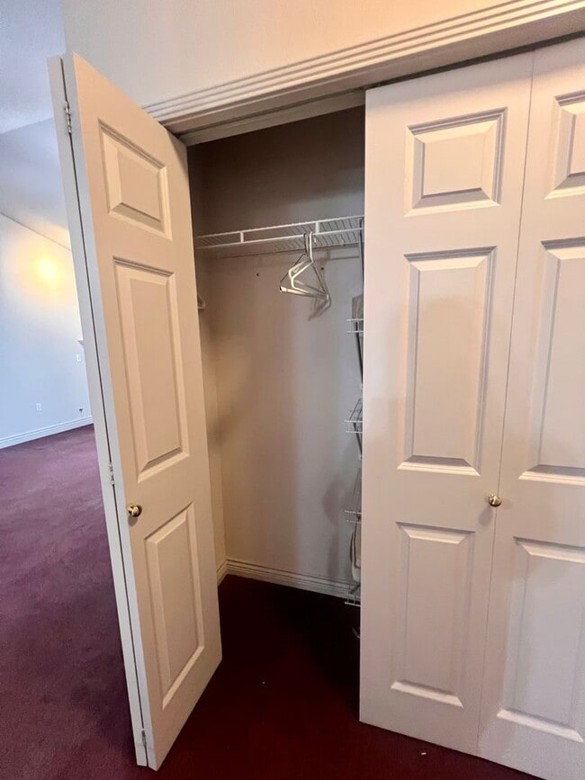 Building Photo - Cozy 2Bd 2Ba El Dorado Condo in Bellingham...