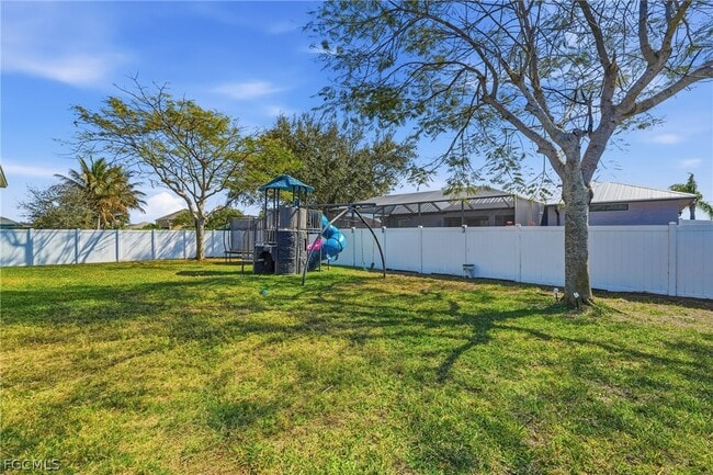 Building Photo - 1632 SW 13th Terrace