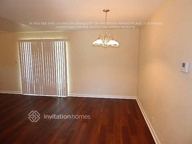 Building Photo - 3000 Phillips Ct