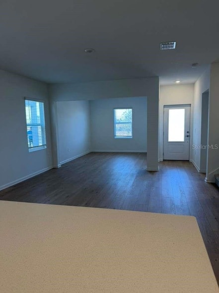 Building Photo - 5195 Loyalty Dr