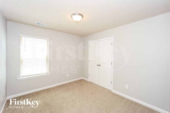 Building Photo - 209 Southwind Cir