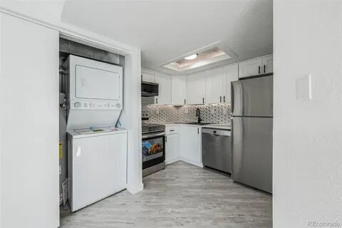 Building Photo - Charming 1-Bedroom, 1-Bathroom Condo In Wind Creek!