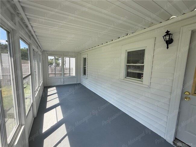 Building Photo - 1261 Malden Ave