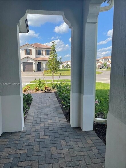 Building Photo - 5496 Agostino Way