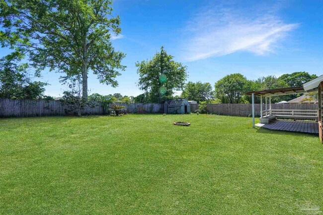 Building Photo - 323 Twisted Oak Dr